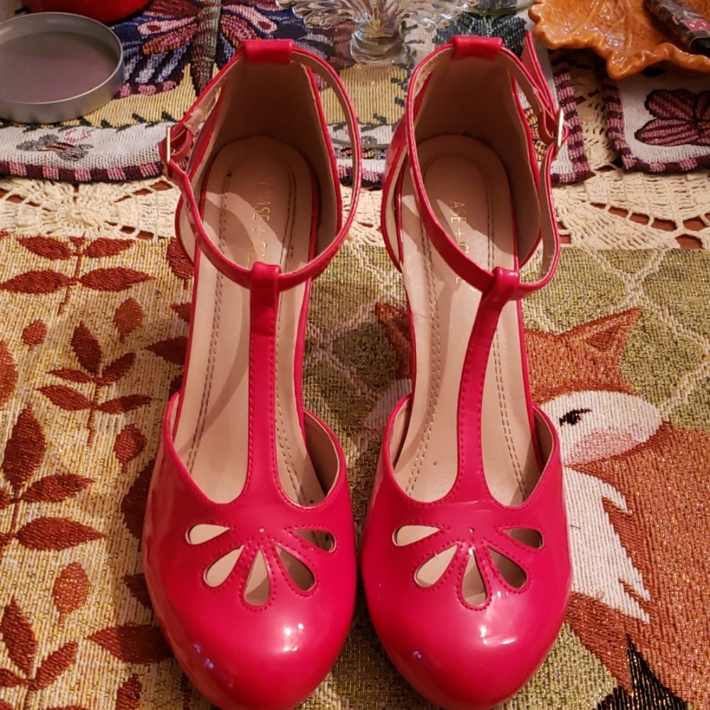 Pin up heels